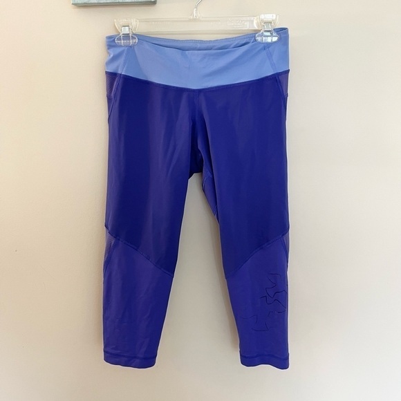 Lululemon Purple/Blue Birds Capri Leggings - Picture 1 of 10